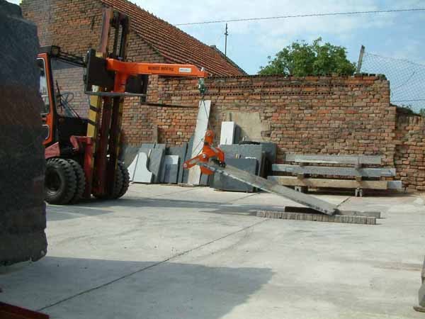 manipulační technika - Jeřábové rameno nosnost 1600 kg