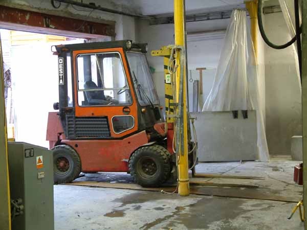 manipulační technika - Vysokozdvižný vozík nosnost 2500 kg