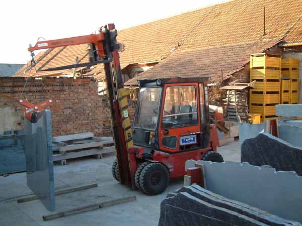 manipulační technika - Jeřábové rameno nosnost 1600 kg